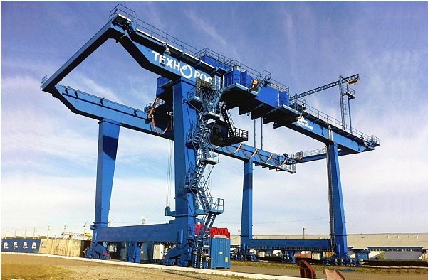 Grue de conteneur rmg photo