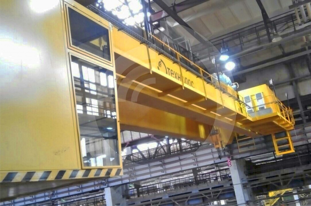 Bridge special crane, lifting capacity 30 t